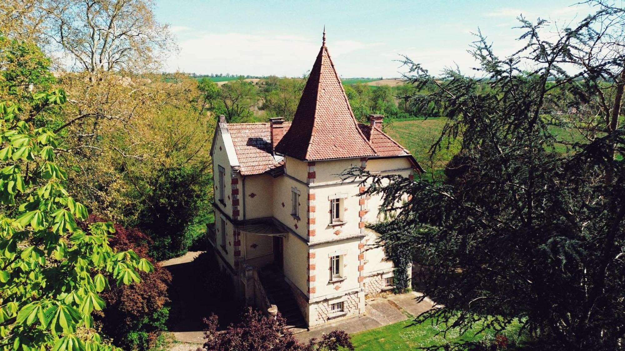 Petit Chateau Le Piot Bed & Breakfast Fleurance Ngoại thất bức ảnh