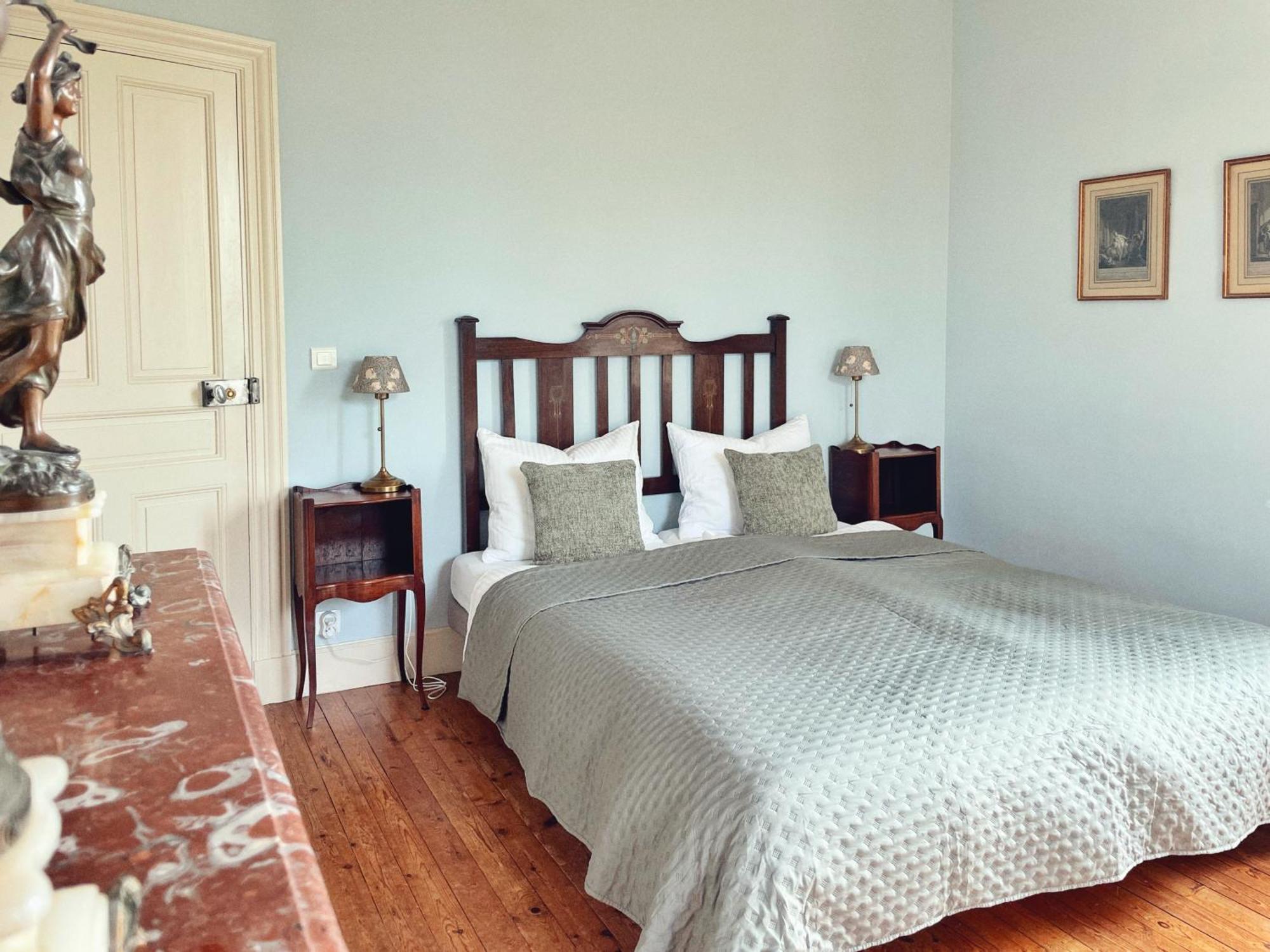 Petit Chateau Le Piot Bed & Breakfast Fleurance Ngoại thất bức ảnh